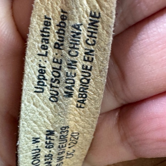 OluKai Honu gold/pink copper leather sandals Womens size 9 - Picture 7 of 9